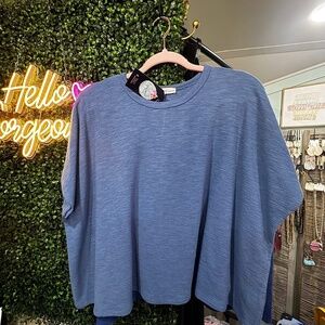 Zenana Oversized Slightly Cropped top